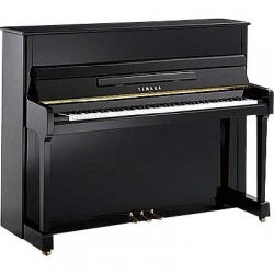 Yamaha P116 Polished Ebony pianino